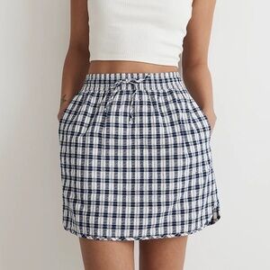 Madewell Curved-Hem Mini Skirt in Plaid